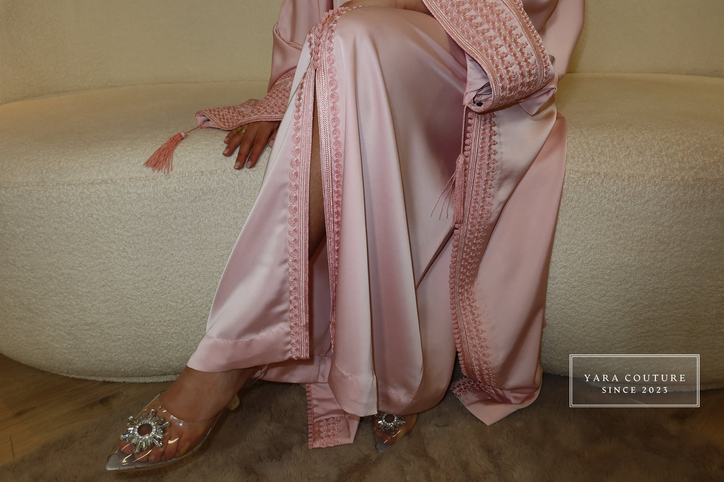 Abaya set pink