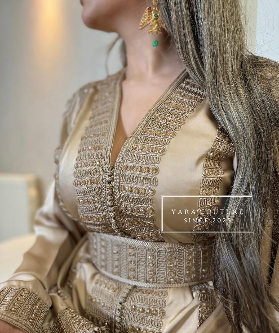 Signature kaftan taupe