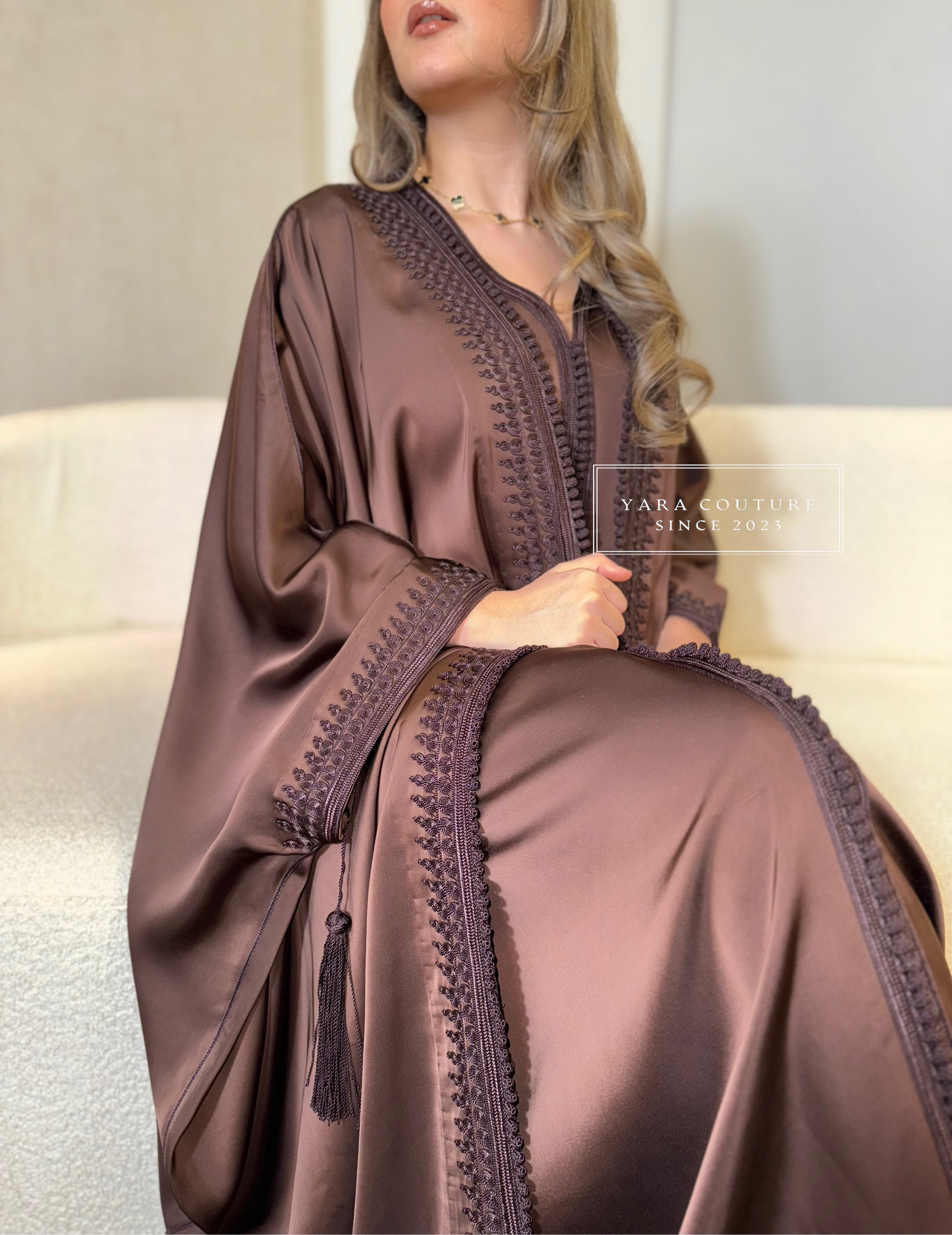Abaya set brown