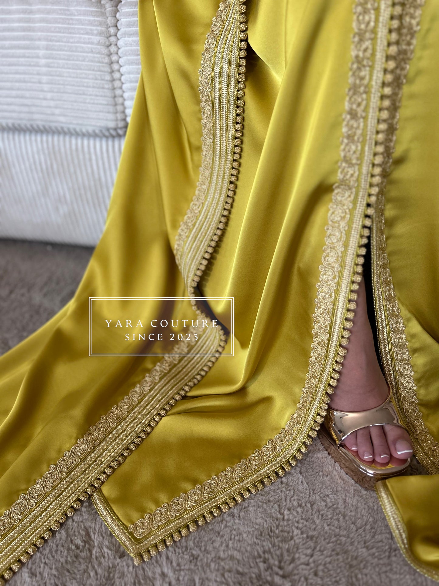 Signature Yarah Couture takchita